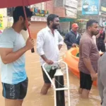 बिलासपुर बारिश से बेहाल, कॉलोनियां बनीं तालाब, ऑक्सीजन लेकर नाव से पहुंची SDRF, रातभर जूझते रहे लोग